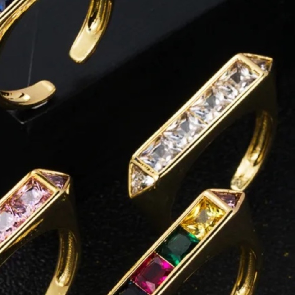 Sparkly gemstone ring NWT - Picture 2 of 2